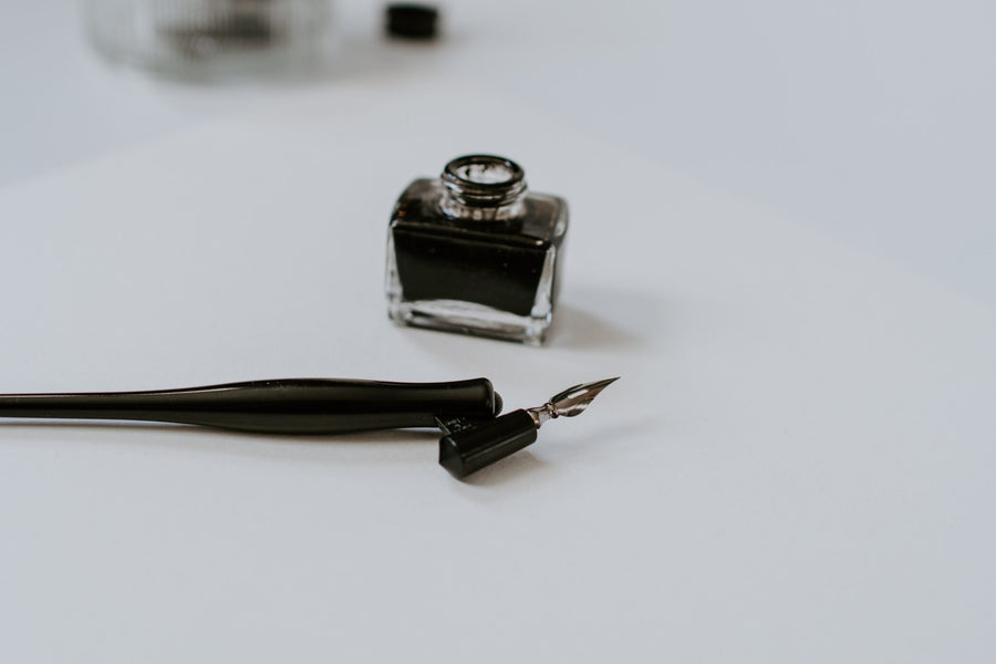 Copperplate Calligraphy Practice Book: Meet the Author!