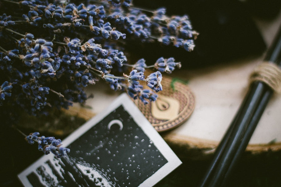 Spell Jar Guide: Primary Steps and a Recipe to Manifest Self Confidence